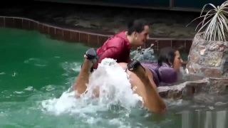 Qwebec Hot babes get fucked in the fountain Big Tit Moms