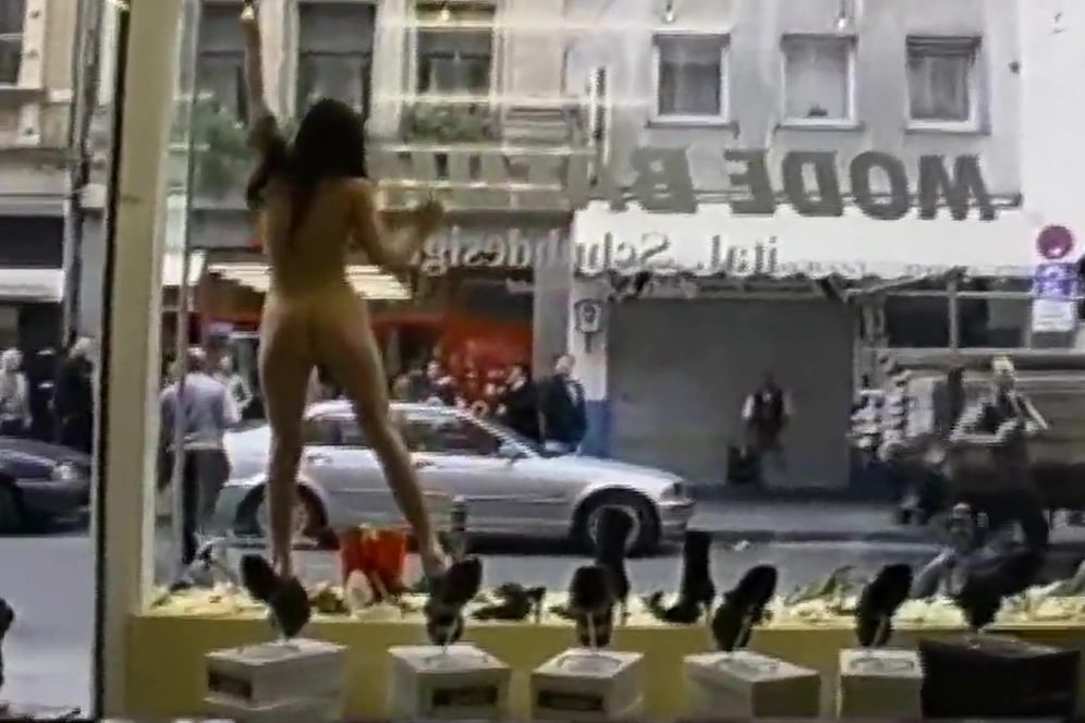 Follada nude girl washing windows in public Bang Bros