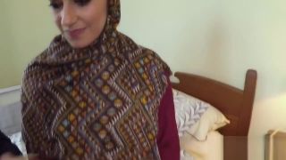 Glamour Porn Arab bitch just got a hot new job for her taste Banho