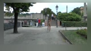 Hugetits Slim Teen Walks Naked On Public Streets Banheiro