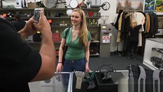 SankakuComplex Blondie pounded by pervert pawn keeper Red