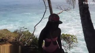Perfect HD thai girl gets caught giving deepthroat throatpie by tourists Pure18