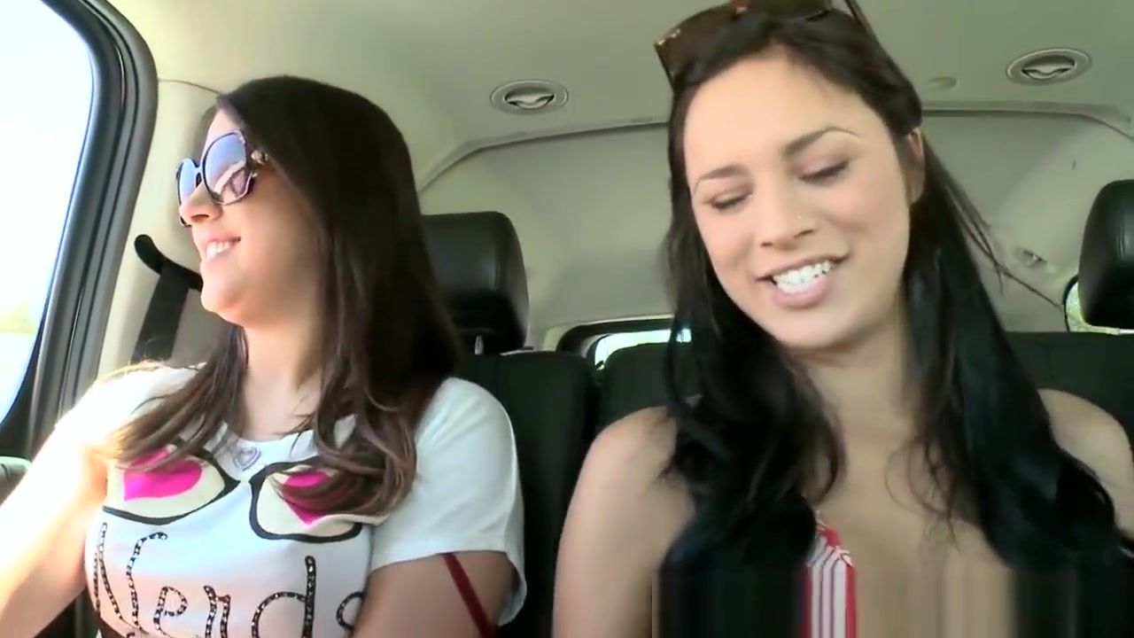 BadJoJo Lesbian babes fingered and pussylicked Eva Notty