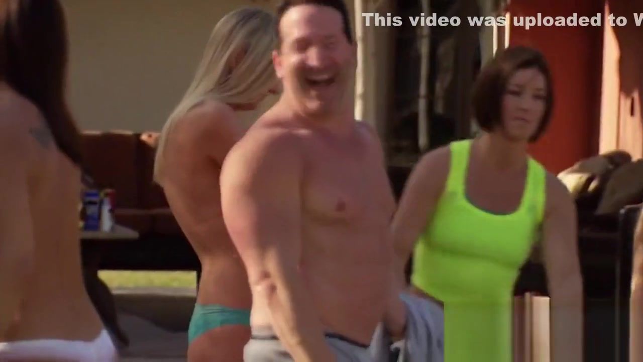 JustJared Couples get together in the yard for nude volleyball with other swingers Neswangy