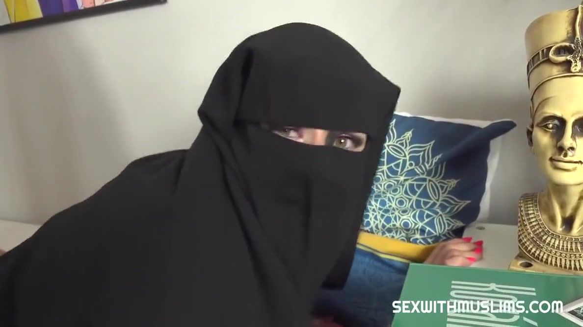 Dildo Fucking Steve Q. In Hijab Muslim Scenario #17 Piercings