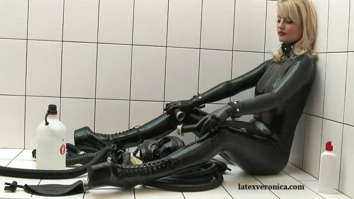 FrenchGFs Black Spandex Catsuit With Gasmask 1 xVideos