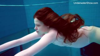 Blowing Hottest Underwater Tight Babe Simonna Rough Sex