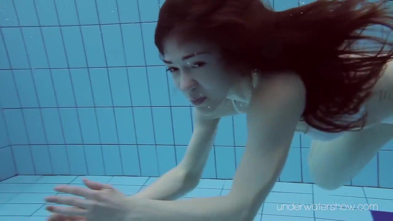 Romi Rain Roxalana Cheh Sexy Redhead Underwater TNAFlix - 1