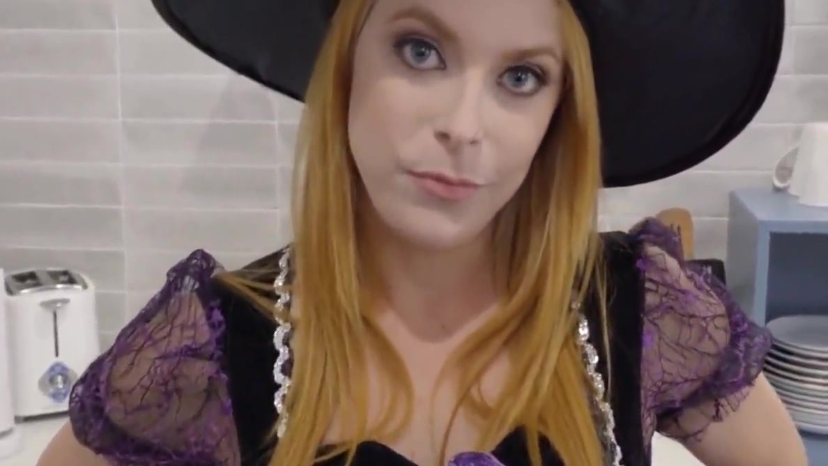 Chick Mts Big Dick Trick Or Treat For Step Mom And Step Sis Snapc With Haley Reed And Penny Pax JAVout