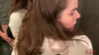 Sexcams Je Veux Sa Bite Dans Scenseur. On Se Fait Surprendre A La Fin! (video Complete Sur Mym Ou Swame) Chaturbate