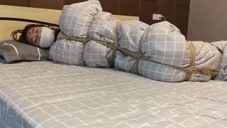Casting Asian Girl Blanketed Hidden