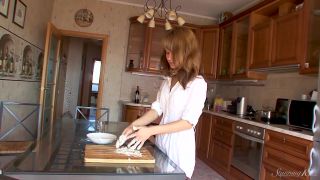 Passivo Skinny Cooking Cutie Darien Pours Batter On Herself In The Kitchen! Mistress