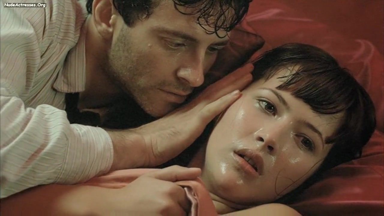 Innocent Sophie Marceau - La A'mour Braque (1985) Gay Sex - 1