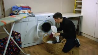 Calle Huge Juggs Milf Valentina Ricci Gets Banged In Laundry Room DarkPanthera