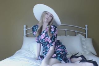 Camgirl Never been touche roleplay TheyDidntKnow