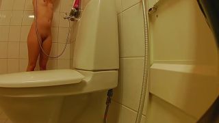 Whatsapp Spying sister in shower XTube