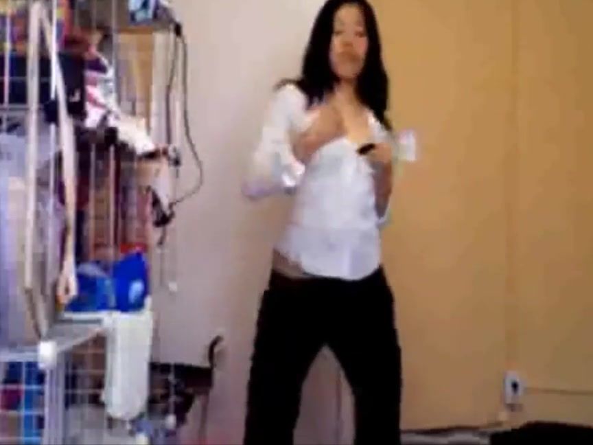 Milfs Chinese girl strip 3 Analplay