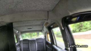 Masturbando Busty banged from behind in a fake taxi Office