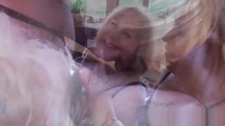 Livesex Giggly grannys sharing cock Interview