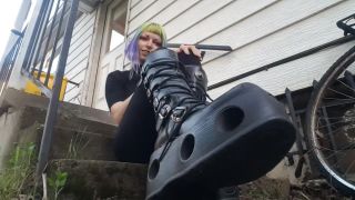 Facebook Cyberpunk goth girl boot worship and spitty soles Big Black Tits