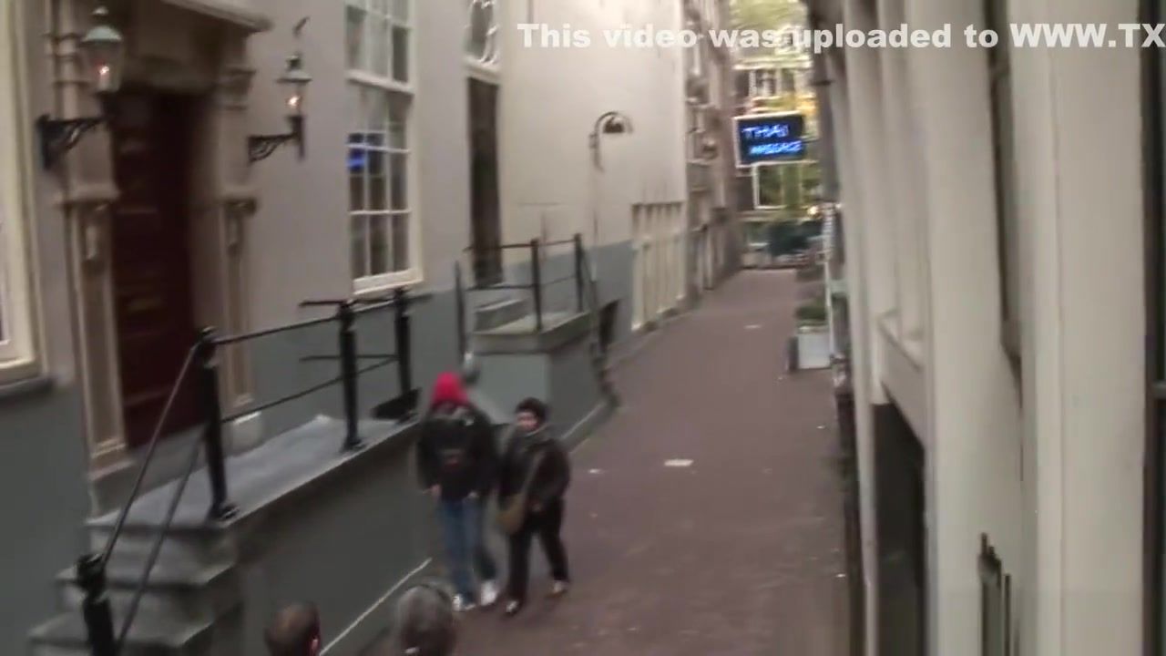24Video Dutch hooker being cumshowered by tourist Lez