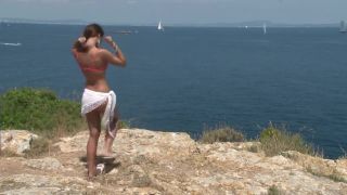 Sister Hot girl strips on the coast - Julia Reaves MyEroVideos