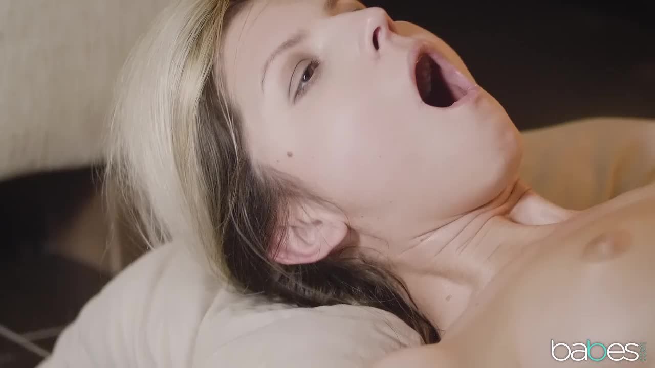 Sex Tape Anal Pie de la Créme Made in Russia - HD Dlouha Videa