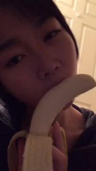Eating Chinese Practice Her Blowjob Skills With Banana Guyonshemale