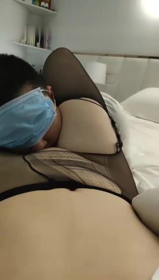 Lesbian Porn 劇情演繹男科女醫生上門看病強行把褲子啪啪 性感黑絲口交舔逼上位(Webcam) Jap
