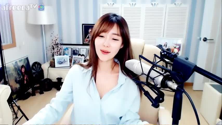 Hot Mom BJ Choi Seul-Ki 최슬기-8 [Show Me Your BBA SEA] Dick Sucking Porn