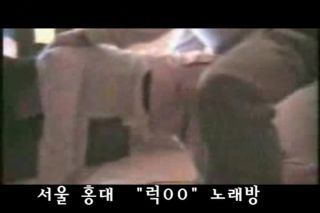 Sexpo [한국야동] 서울 홍대 럭OO 노래방에서 떡치며 노래하기 FantasyHD