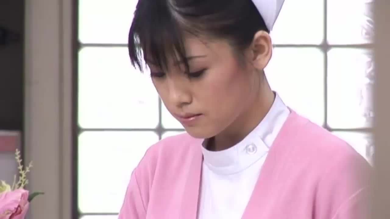 NoBoring Tokyo Train Girls 3 The Sensuous Nurse (2008) Exhibitionist