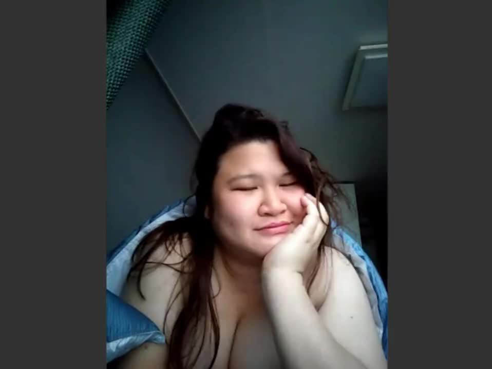 Juicy Malaysian Busty Wife Webcam Masturbation 4 HD Porn