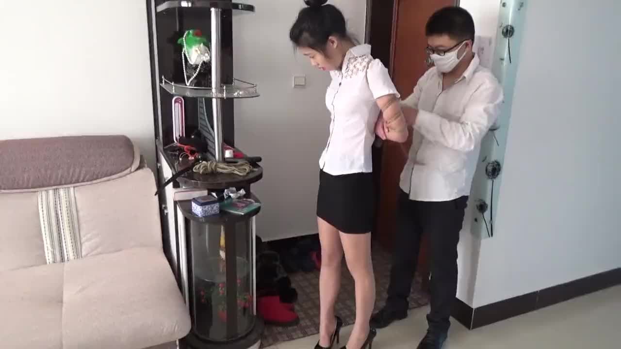 Funny Two Chinese Models Engaged In Paid Bondage Porn Nxgx