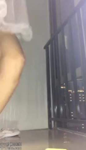Prostituta Sexy Chinese Girl Play Dildo on Balcony Nipples