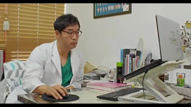 Bailando Korean Doctor Having Fun With Nurse Ass While In Surgery Room OopsMovs