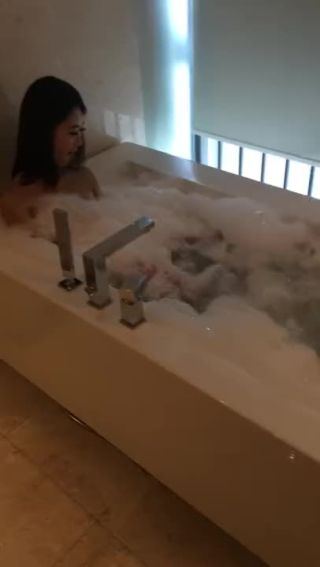 FreeFutanariToons Beautiful Models Taking Nude Shower Videos 18 xnxx