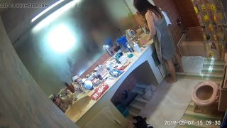 Piss Chinese Wife Topless In Show Part 2 Bear