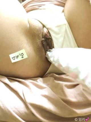 Cum On Pussy 멘트 개꼴 우산으로 박히는 밍키 한국&동양야동 Gay Uniform
