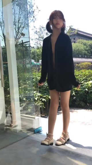 Doggy Style Porn Chinese Webcam Model Masturbating Series 16082019001 Outside