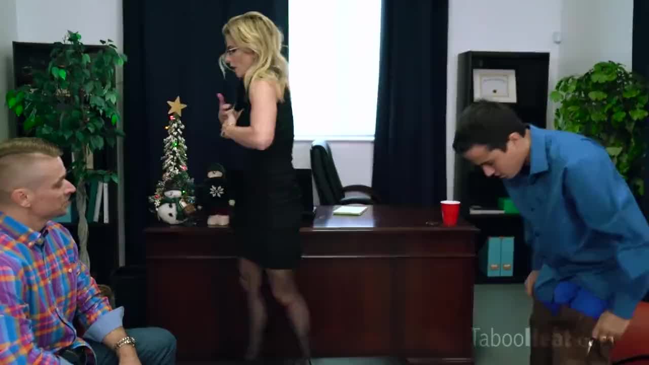 Edging CORY CHASE THREESOME OFFICE SEX Boo.by