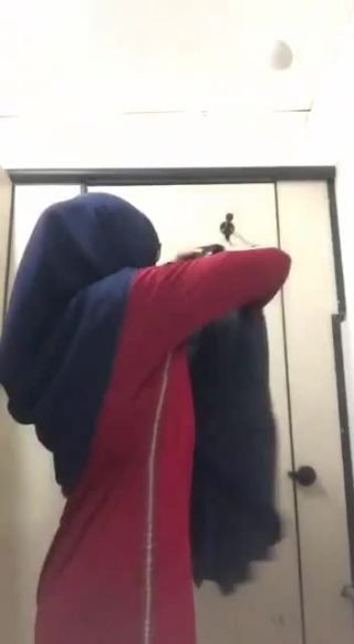 cFake Malaysian Customs Officer Films Herself Masturbating in Public Toilet While in Uniform Video Leaked Part 4 馬來西亞海關職員穿著制服廁所自拍流出第四部 Instagram