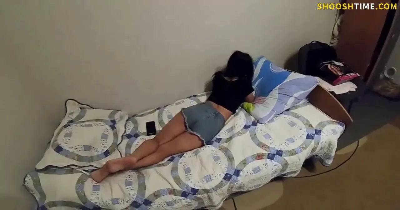 Bear Finally getting his tiny girlfriend to do anal on video Latino