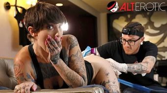 Jeans Sully Savage has her Pussy Tattooed while being Ass Fucked Latina