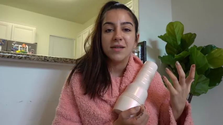 Body Massage LENA THE PLUG GETS HER PUSSY MOLDED FOR FLESHLIGHT Adulter.Club