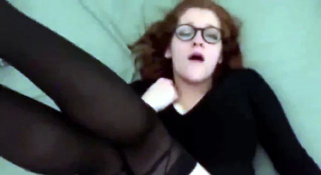 Amatuer Porn Nerdy GF wanted all the Dick Hung