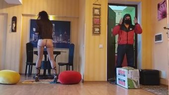 Mmd FUN & Enjoy from EXHIBITIONISM Exposure during last Amazon Delivery #surprise for Delivery Guy Stockings