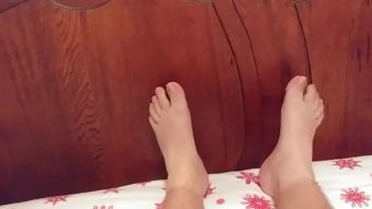 Edging Sexy College Guy Feet Shemale Porn