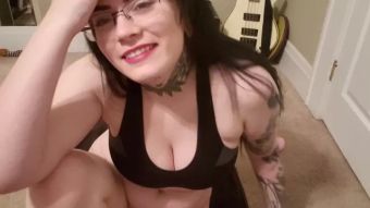 Oralsex Flicking my Clit with a Rubber Band Hot Girls Getting Fucked