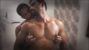 Gay 3some Wet Bodies. Indian Pornstar Charan Bangaram Eñjøýíñg Shower with Friend KindGirls